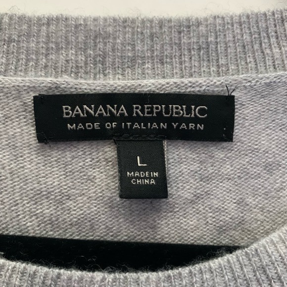 BANANA REPUBLIC Crew Neck Knit‎ Embroidered Merci Cozy Soft Lightweight Sweater - Picture 13 of 16